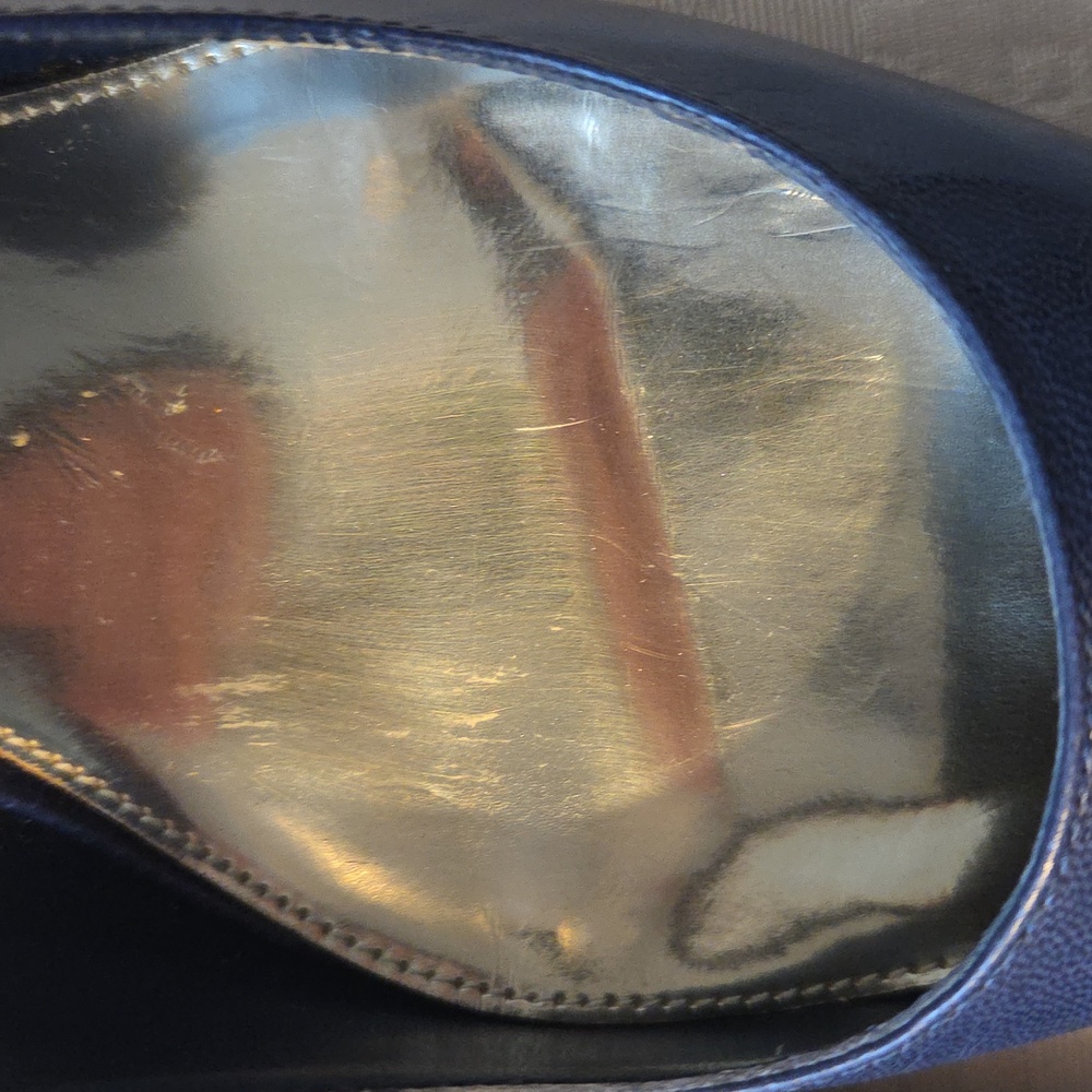 Ralph Lauren Elegant Navy Blue Leather Pumps SZ 8 - Worn Once - Picture 14 of 15